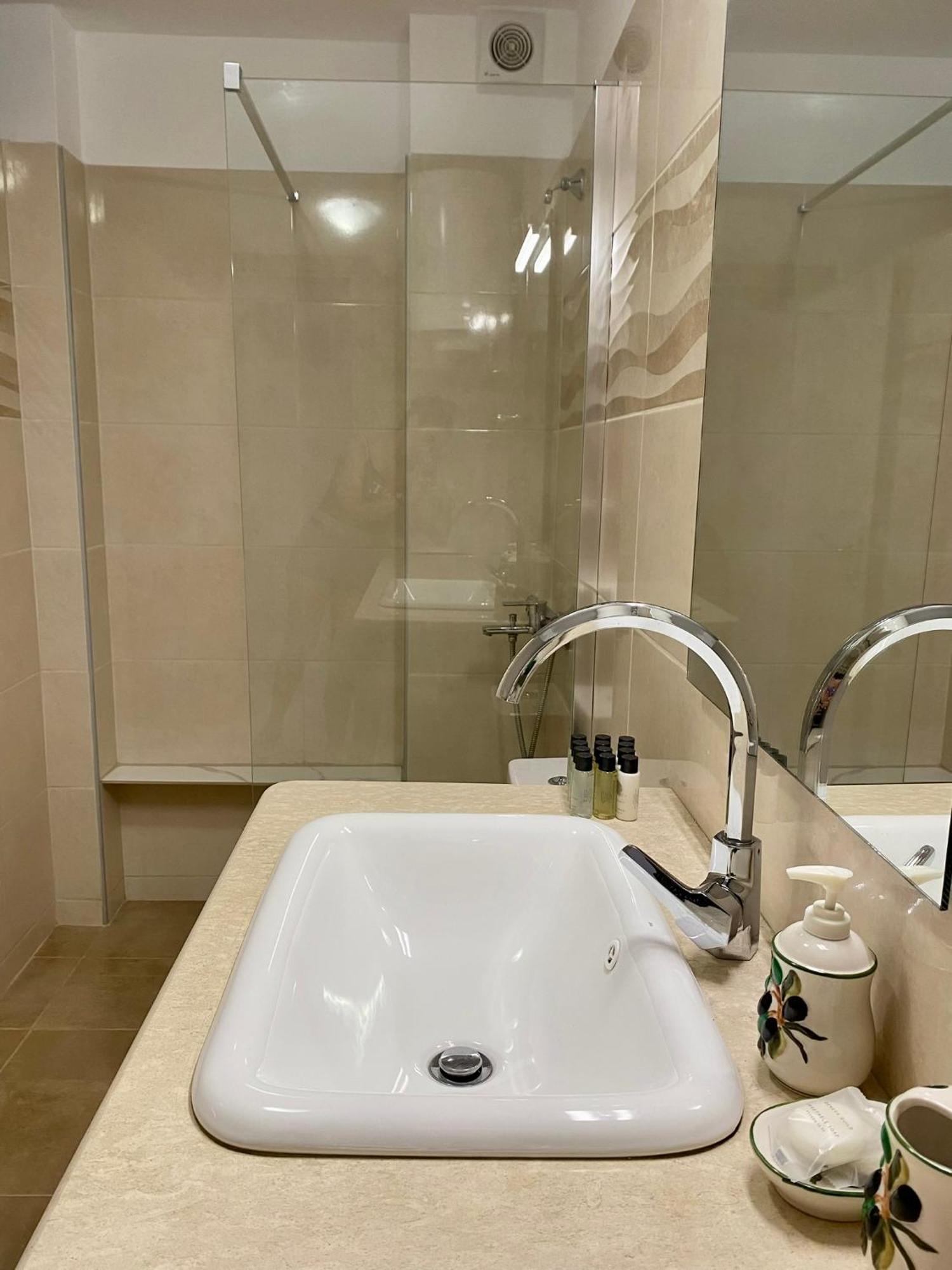 Arian Apartments Argostoli  Ngoại thất bức ảnh